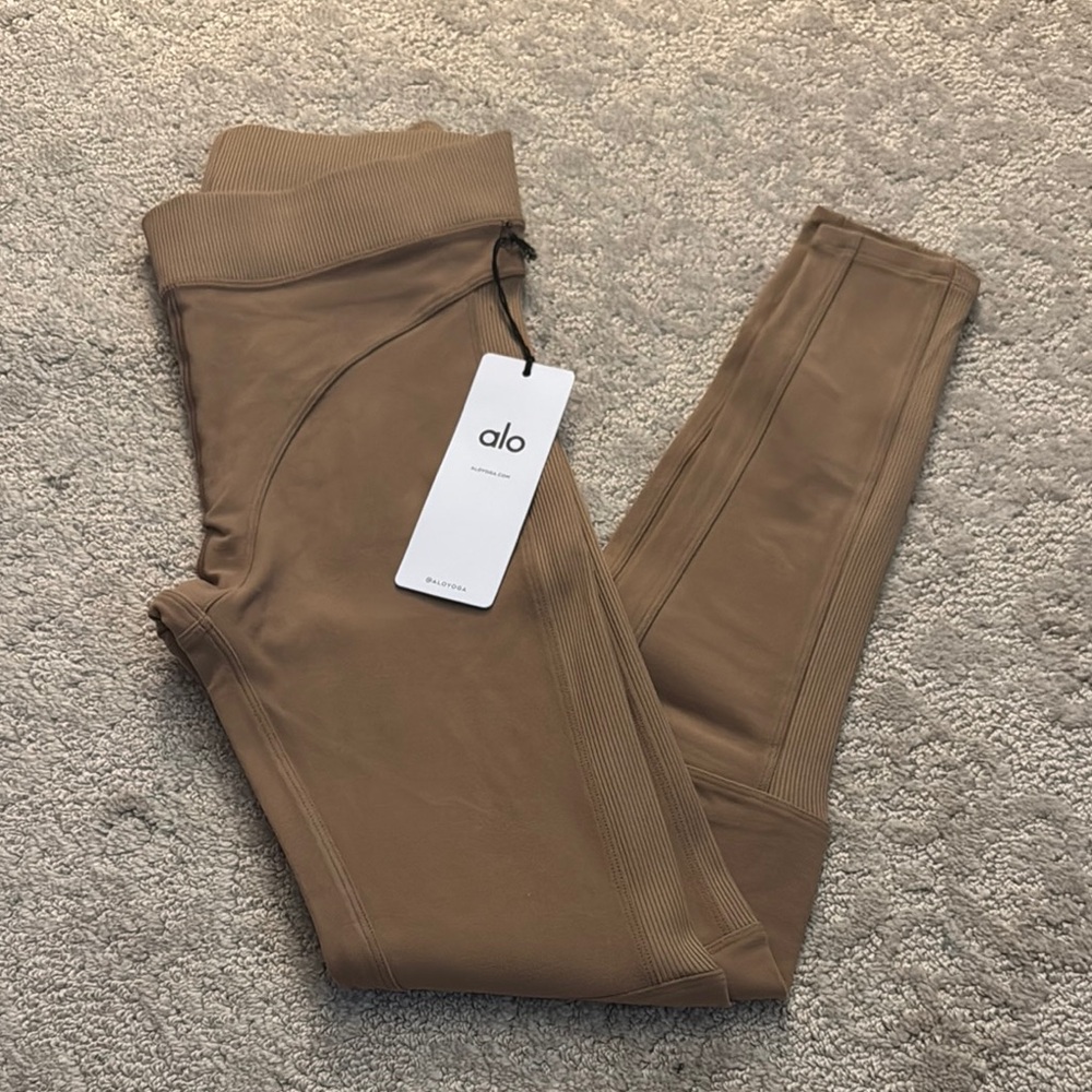 ALO Yoga Tan High-Waisted Leggings